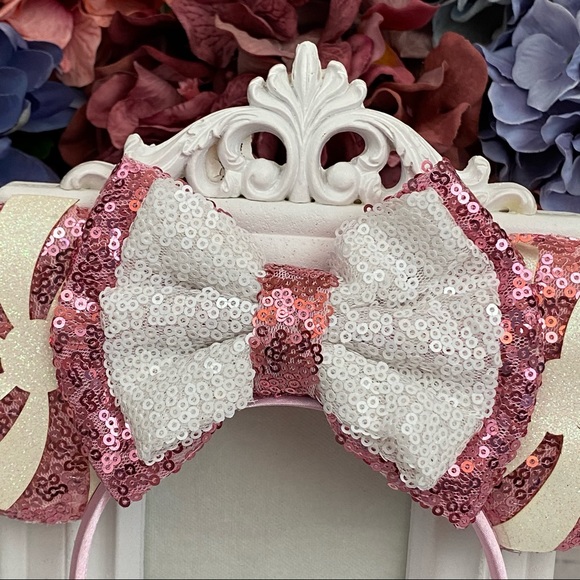 Minnie Mouse Candy Swirl Sequin Headband with Bow - Picture 4 of 12